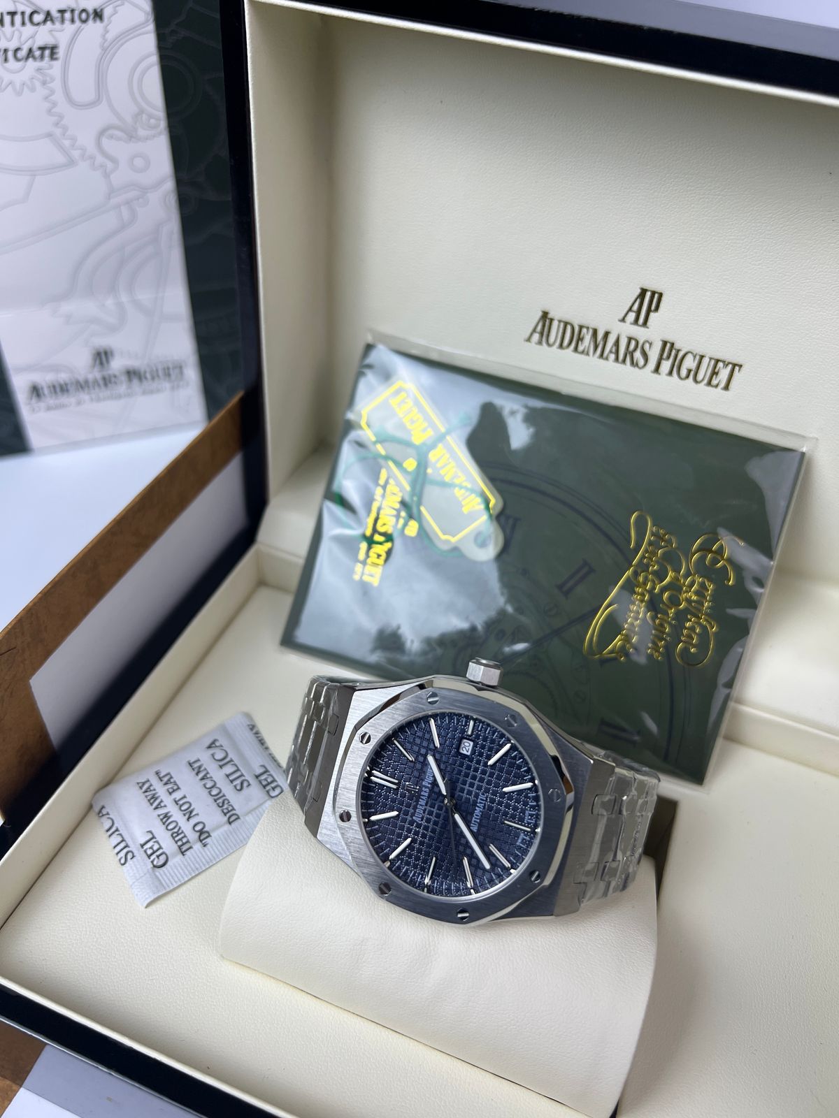 Audemars Piguet Royal Oak - Cadran blue