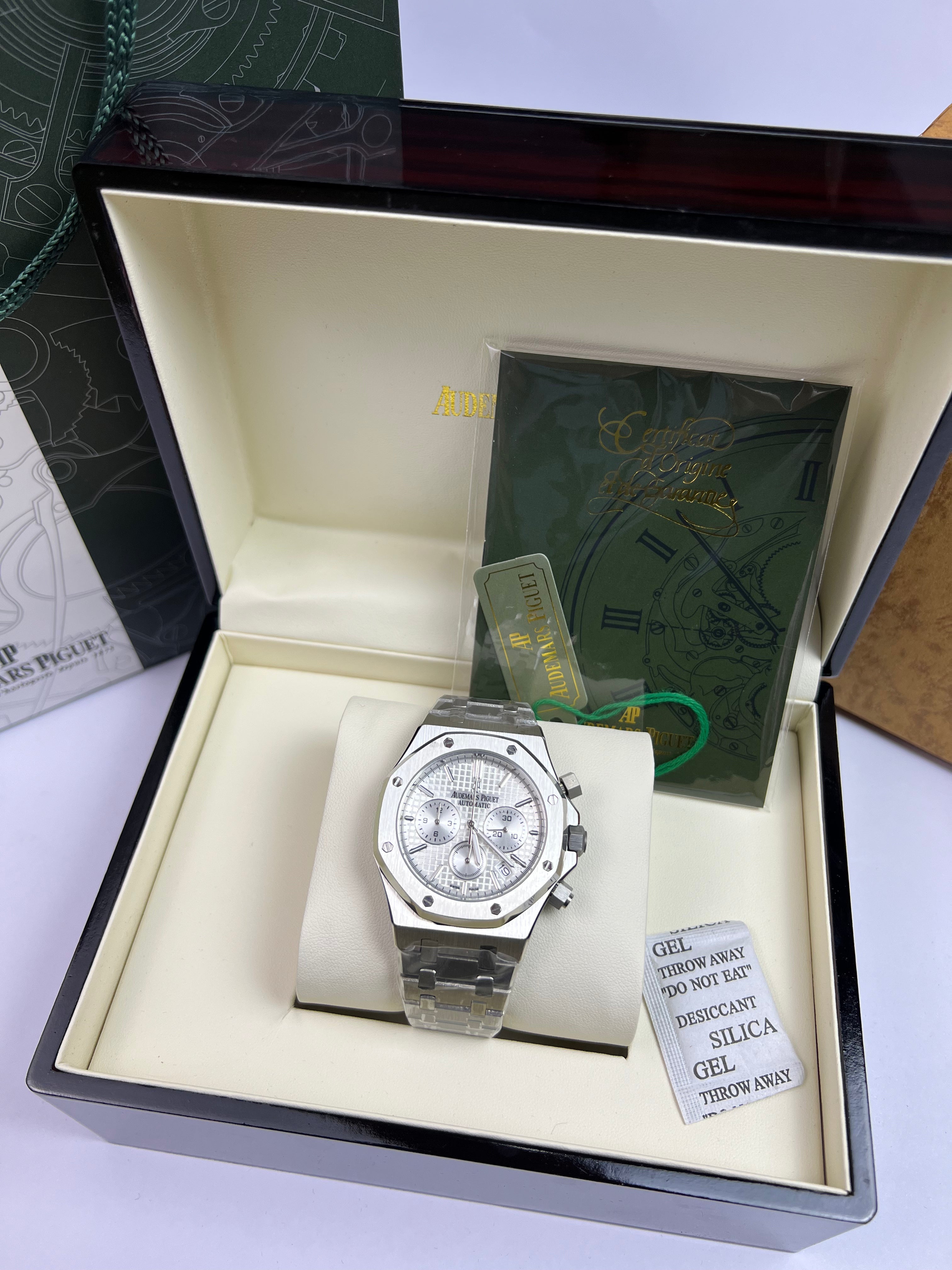 Audemars Piguet Royal Oak Chronograph | Cadran Blanc